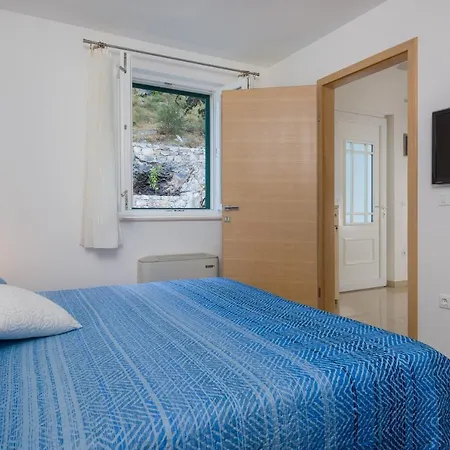 Kogo Apartment