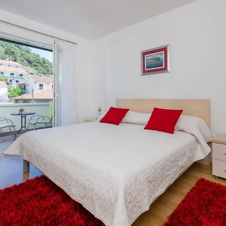 Kogo Apartment *