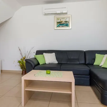 Kogo Apartment