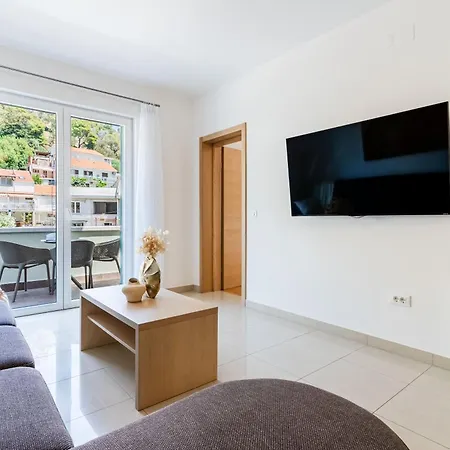 아파트 Kogo 흐바르