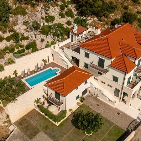 아파트 Kogo 흐바르